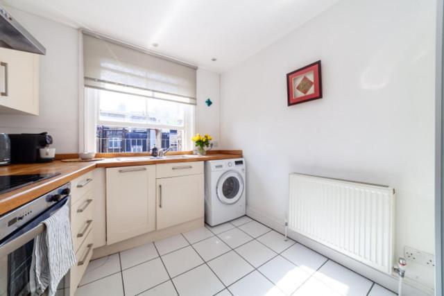Hub Townhouse Apartment Лондон Екстериор снимка