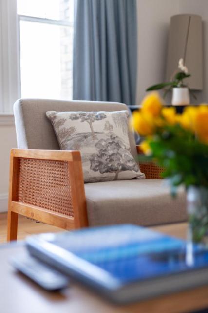 Hub Townhouse Apartment Лондон Екстериор снимка