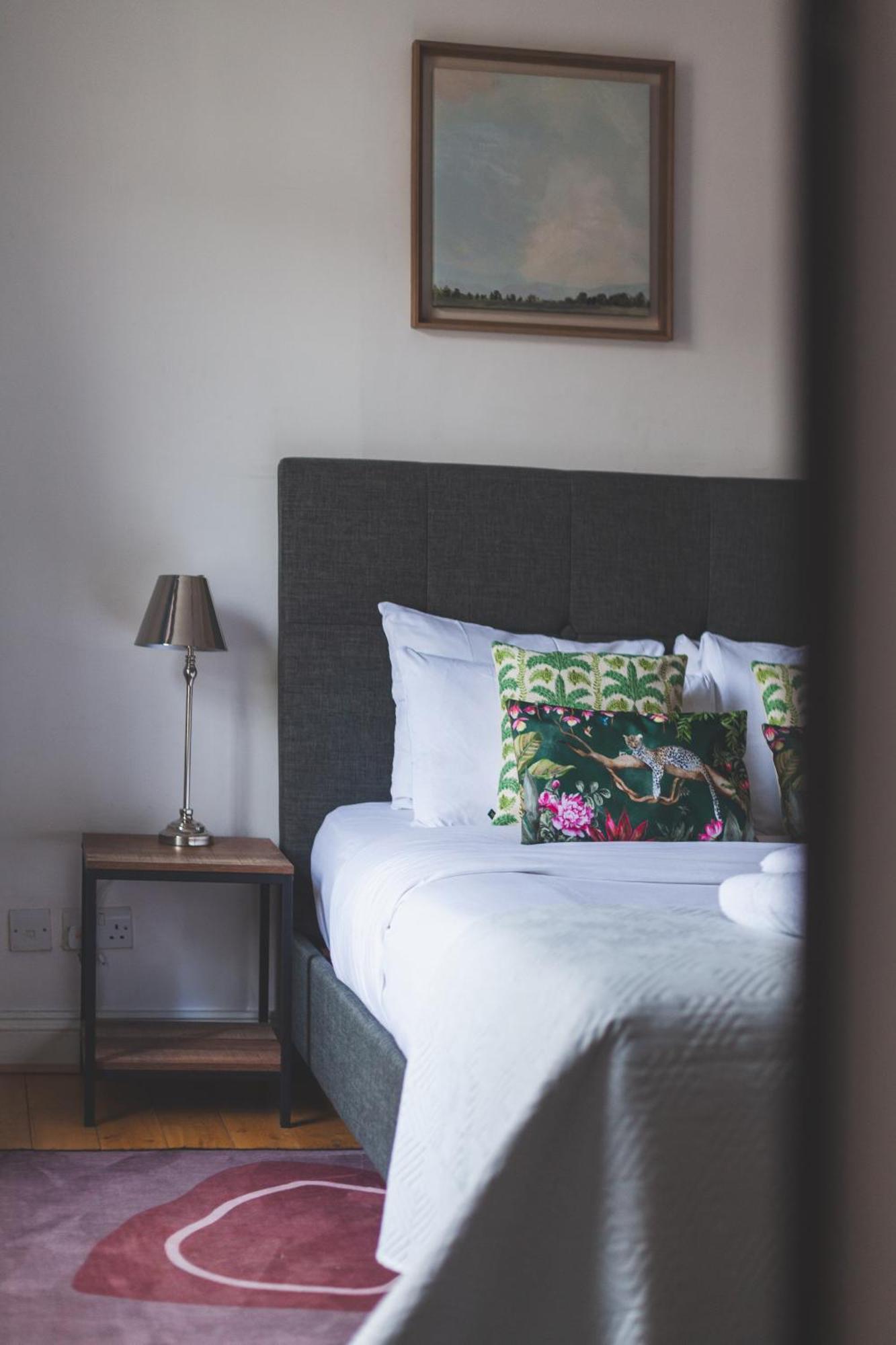 Hub Townhouse Apartment Лондон Екстериор снимка